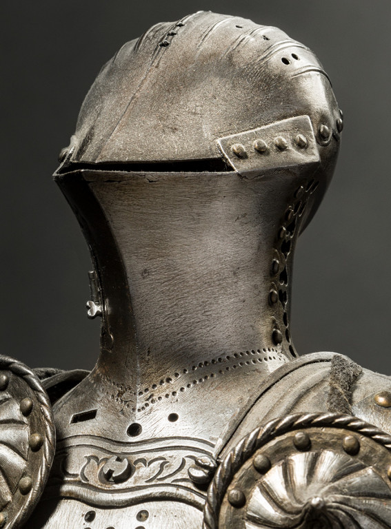 Antique Arms and Armour from all over the world Press releases